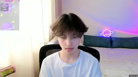 Snapshot of _milway_ chatting on 06/21/26, 01:13 Luka online show from 06/21/26, 01:13