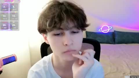 Snapshot of _milway_ chatting on 07/17/26, 01:18 Luka online show from 07/17/26, 01:18