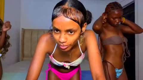 Mimi online show from 03/15/26, 02:17