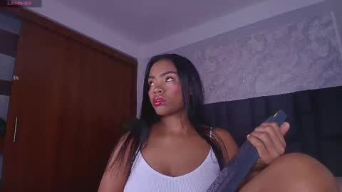 Mishell online show from 10/25/25, 02:41