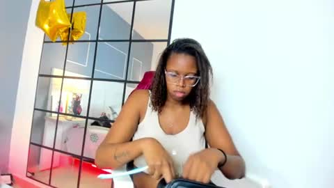 _miss_khaleesi_ online show from 07/10/26, 11:35