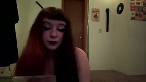 Snapshot of _miss_marie_ chatting on 10/29/25, 10:00 _miss_marie_ online show from 10/29/25, 10:00