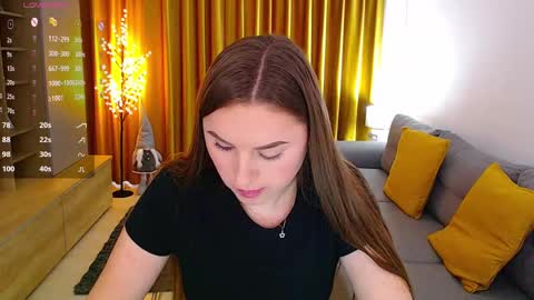 Mia online show from 12/03/24, 12:59