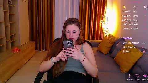 Mia online show from 03/01/26, 07:43