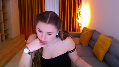 Snapshot of _miss_mia chatting on 03/26/26, 10:43 Mia online show from 03/26/26, 10:43