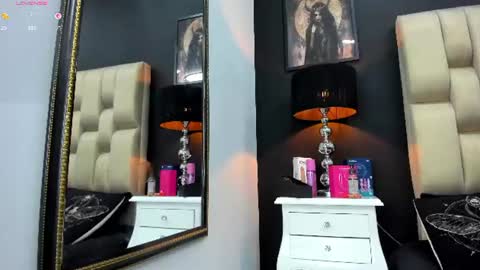 Snapshot of _missemilyy chatting on 07/04/26, 10:05 Emily online show from 07/04/26, 10:05