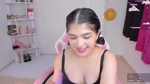 Hanna  Idependent Model   online show from 02/13/25, 02:01