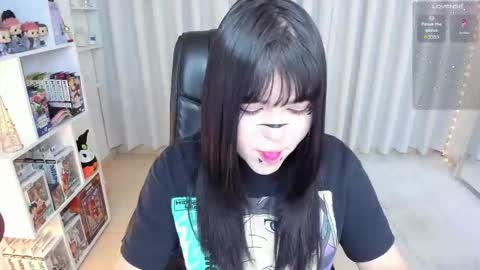 Hanna  Idependent Model   online show from 11/08/25, 05:07