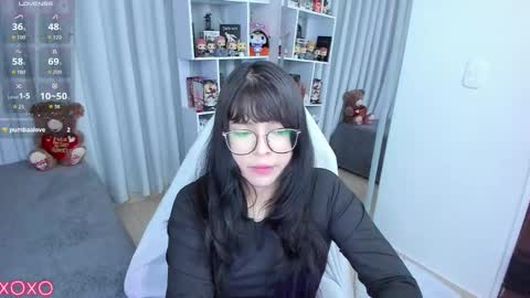 Hanna  Idependent Model   online show from 03/01/26, 11:45