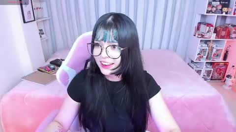Snapshot of _misshoneyxx chatting on 07/26/26, 05:48 Hanna Idependent Model online show from 07/26/26, 05:48