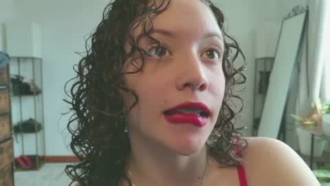 Snapshot of _missmariaa_ chatting on 07/19/26, 06:33 Mara Independent model online show from 07/19/26, 06:33