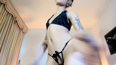 mizuki  online show from 02/24/25, 06:26