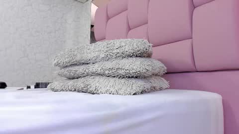 _molly_rosse_ online show from 02/12/25, 01:37