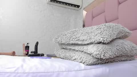 _molly_rosse_ online show from 02/14/25, 01:18