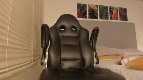 _molly_rosse_ online show from 03/31/26, 12:27