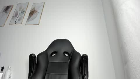 _molly_rosse_ online show from 07/20/26, 12:07
