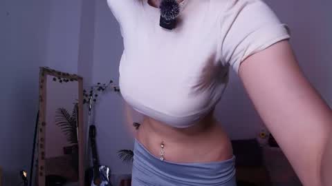 Snapshot of _monnytoon_ chatting on 07/18/26, 11:14 Eva online show from 07/18/26, 11:14