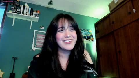Snapshot of _moon_cake_ chatting on 04/16/26, 01:17 Next stream 950 pm Colombia time xd online show from 04/16/26, 01:17