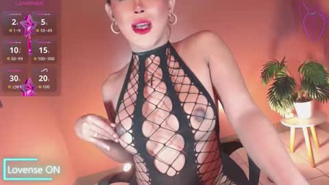 Snapshot of _morganmoore_ chatting on 10/23/25, 08:51 MORGAN KEEP ON FOLLOWING online show from 10/23/25, 08:51