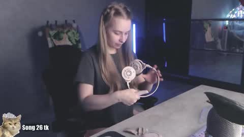 Debby  online show from 10/20/25, 07:58