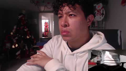 Snapshot of _mr_panda_ chatting on 01/06/25, 09:43 Panda online show from 01/06/25, 09:43