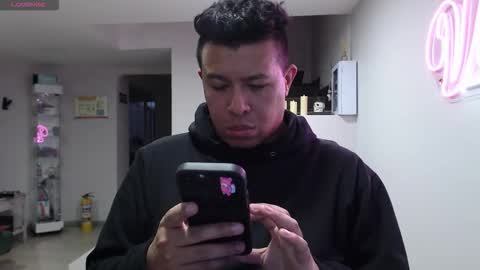 Snapshot of _mr_panda_ chatting on 10/11/25, 10:41 Panda online show from 10/11/25, 10:41