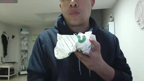 Snapshot of _mr_panda_ chatting on 10/16/25, 02:34 Panda online show from 10/16/25, 02:34