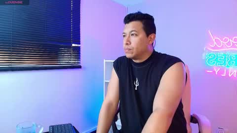 Panda  online show from 11/01/25, 10:23