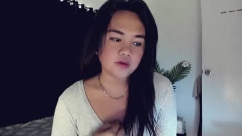 Angel online show from 04/20/26, 04:15