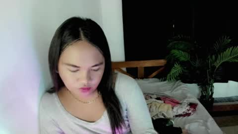 Snapshot of _mslibaylibay_ chatting on 06/25/26, 05:12 Angel online show from 06/25/26, 05:12