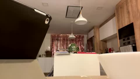 _muestroverga online show from 12/14/25, 11:42