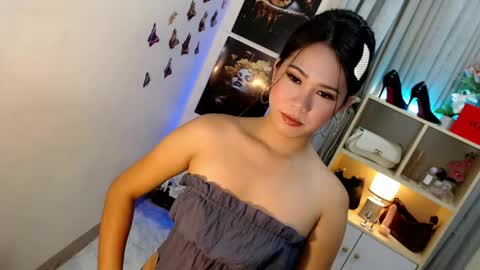 _mysticdoll_ online show from 03/01/26, 01:51