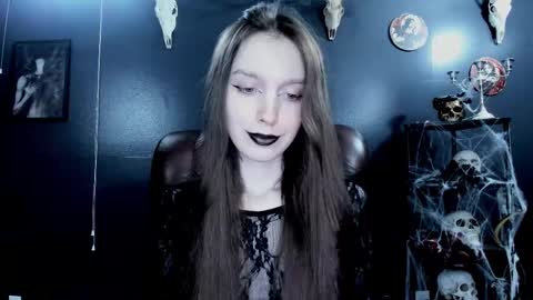 _naamah online show from 09/19/25, 07:25