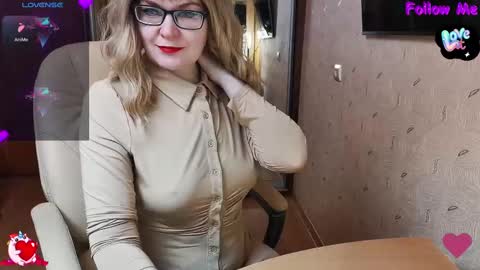 MagicWoman online show from 03/10/25, 02:39