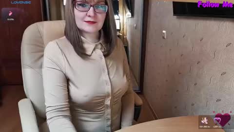 MagicWoman online show from 12/03/25, 05:33