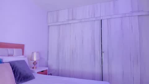  Natasha online show from 10/31/25, 10:05