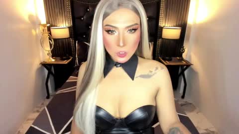 Snapshot of _natashacooper_ chatting on 05/20/26, 10:21 _natashacooper_ online show from 05/20/26, 10:21