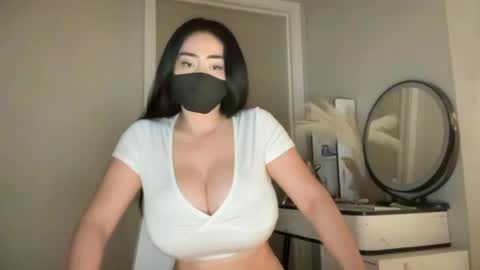 Snapshot of _natycutei19 chatting on 06/22/26, 10:40 naty19 online show from 06/22/26, 10:40