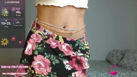 _nayade_ online show from 01/17/26, 01:32