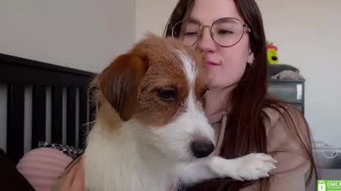 Mia with a big heart  online show from 03/10/25, 06:05