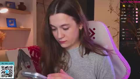 Mia with a big heart  online show from 12/20/25, 12:01