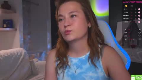 Snapshot of _nemalkovamia chatting on 07/25/26, 02:25 Mia with a big heart online show from 07/25/26, 02:25