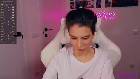 Nika online show from 10/06/25, 06:38