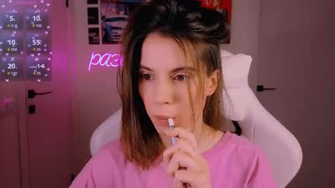 Nika online show from 02/14/26, 04:48