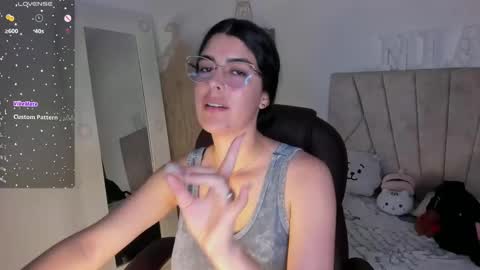 Niah  You can call me Ni or cutie haha online show from 01/26/25, 08:13