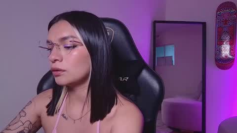 Snapshot of _nickmai chatting on 11/04/25, 09:58 Mai MODEL INDEPENT online show from 11/04/25, 09:58