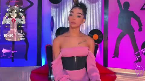 Snapshot of _nickyminach chatting on 07/11/26, 07:27 Nicky Please help me with your thumbs up its importan online show from 07/11/26, 07:27