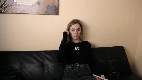 Snapshot of _nicole_new chatting on 03/15/26, 11:16 Nica online show from 03/15/26, 11:16