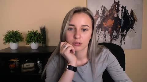 Snapshot of _nicole_new chatting on 04/01/26, 01:41 Nica online show from 04/01/26, 01:41