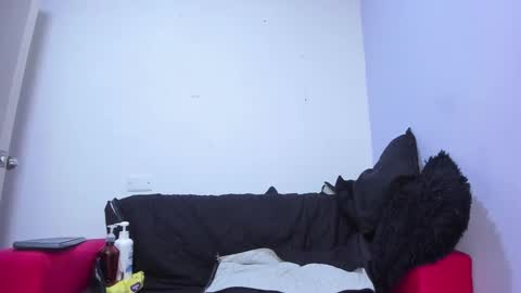 Snapshot of _nicollee chatting on 03/05/25, 09:05 juliana online show from 03/05/25, 09:05